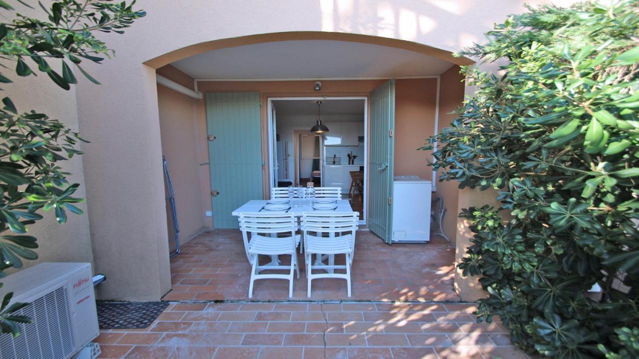 Boucanniers Sainte-Maxime Bagian luar foto